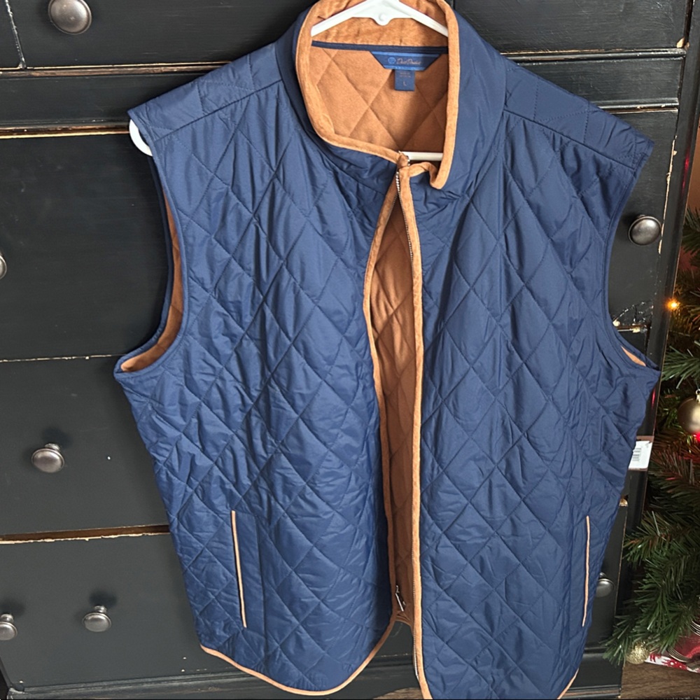 David Donahue Navy and Tan Quilted Vest